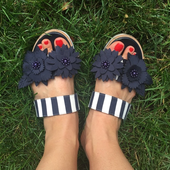 Meet your Posher, Julie - Picture 1 of 1